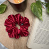 Červená saténová scrunchie do vlasů | Emies