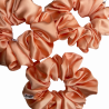 Meruňková saténová scrunchie do vlasů | Emies