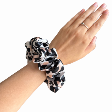 Leopardí scrunchie s autorským tiskem | Emies
